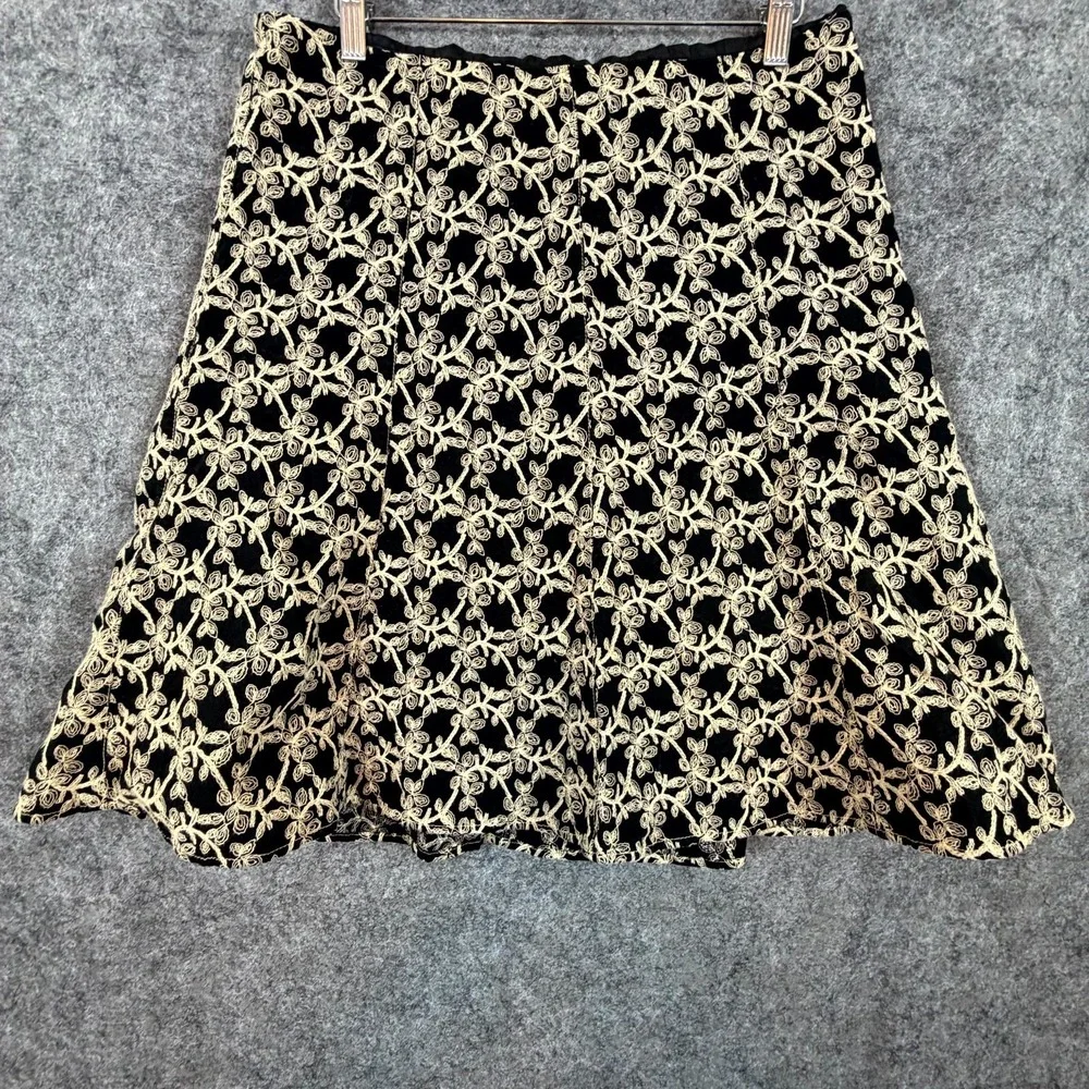 Axcess A-Line Skirt Womens 10 Black Tan Embroidered Floral Y2K Party Office Chic